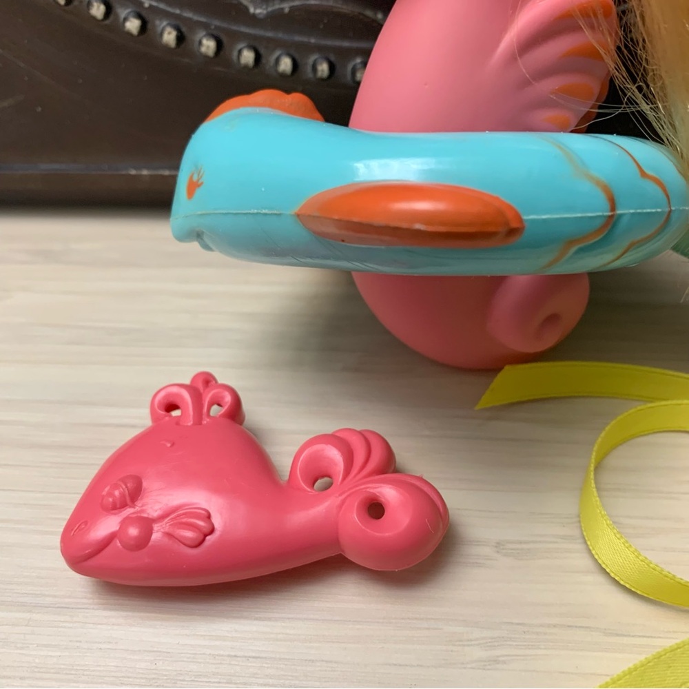 Vintage My little Pony Baby Sea Pony Backstroke with float - Picture 2 of 10